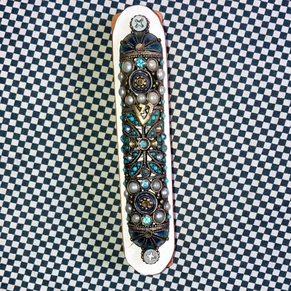 Mezuzah in Sky Blue Gold & Pearls - Picture 3 of 7
